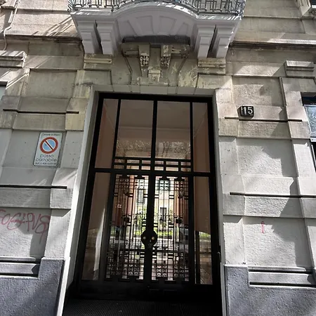 Holiday home 70s Vibes Flat Close To Bocconi Milan