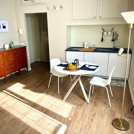 Minu'- Elegant Loft In Certosa