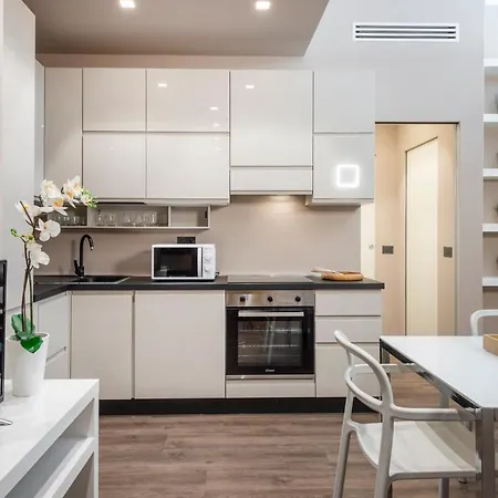 Duomo B - Panoramic Two Bedrooms Milano