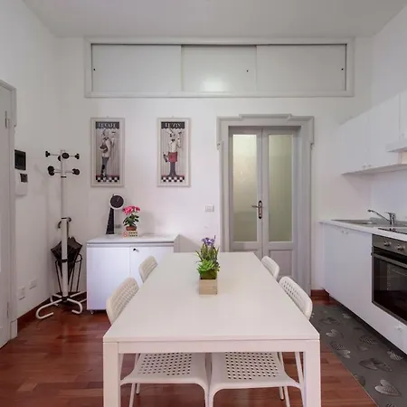 Apartamento Stylish At Isola-garibaldi District - B