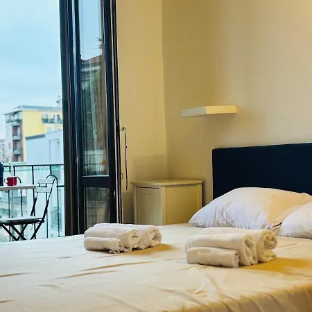 Duomo 15 Min - Navigli 10 Min - Luminoso, Wifi E Ac *