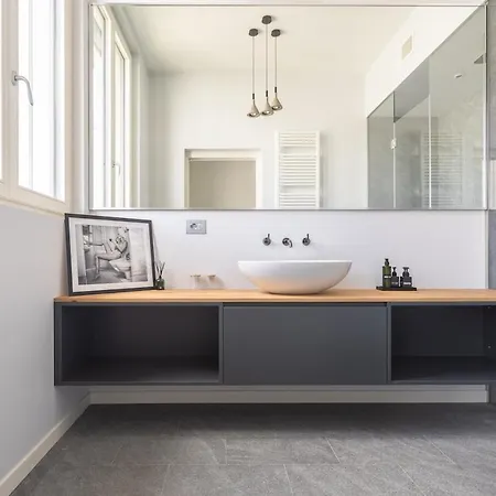 The Urban Nest - Elegante E Moderno 2 Stanze *