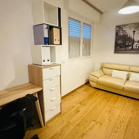 Isola Living - M3-m5 Zara Subway Milano