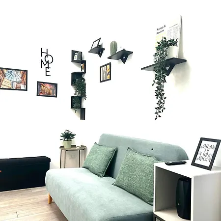 Cozy House A Few Steps From The Metro And Duomo Apartament *