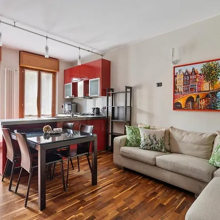 Elegant Retreat With Sunny Terrace & Excellent Metro Links * 米兰