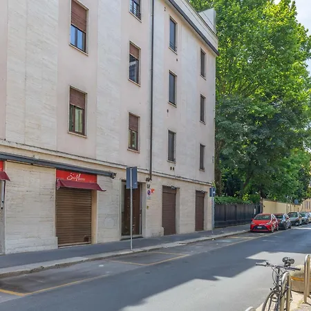 Penthouse Center & Garage Apartman