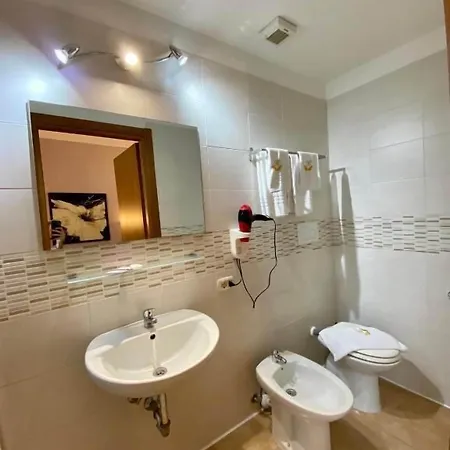 Atena Hotel Mediolan