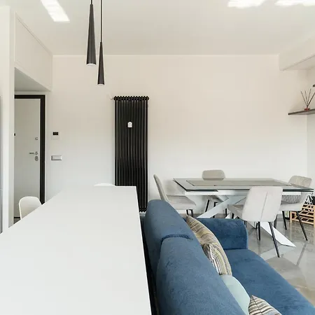 Guesthost - Modern Mm3 Corvetto * Milan