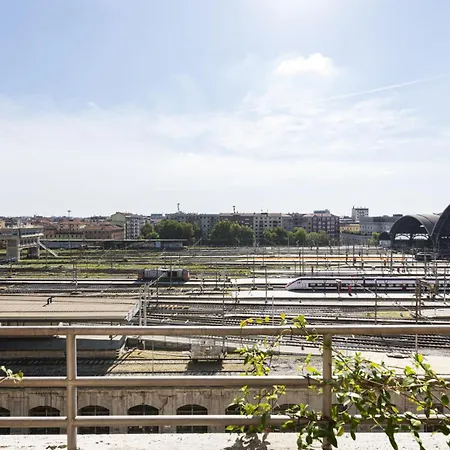 Easylife - - Sammartini 35 - Milan