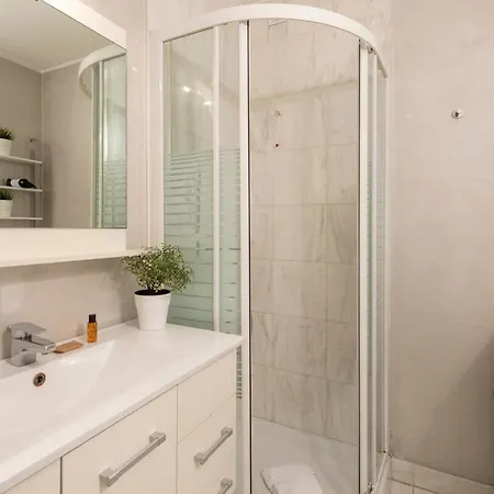 Canonica 1 - The Charming Bilo - B Apartment Milan