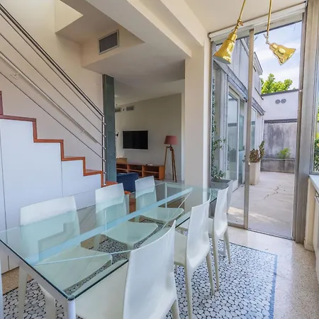Penthouse With Terraces, Jacuzzi & Garage *