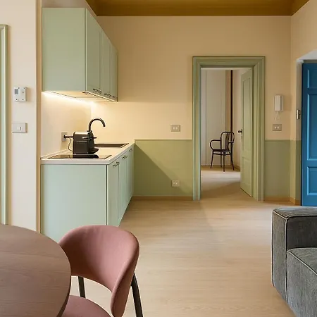 Serendipity - Colonne Milaan