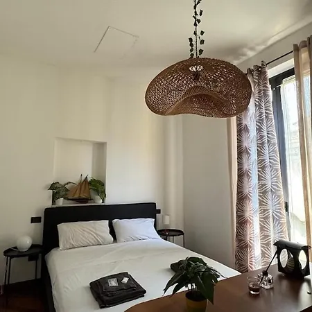 דירה Station-bosco Verticale Cozy & Elegant