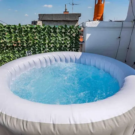 Appartement Heated Hydromassage Pool Station1' View *