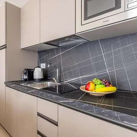 Daire Navigli Eleganza Moderna Con Luce Naturale