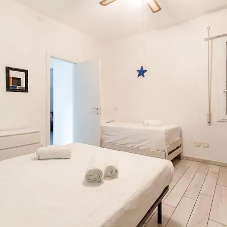 Guesthost - Spacious In Trenno * Mailand