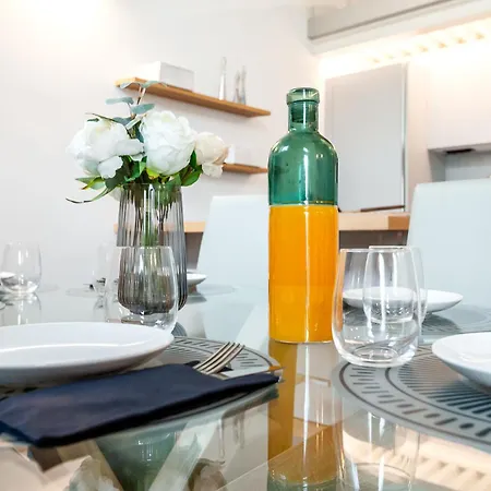 Stayeasy Bernina - Design Loft, Metro And Free Parking *