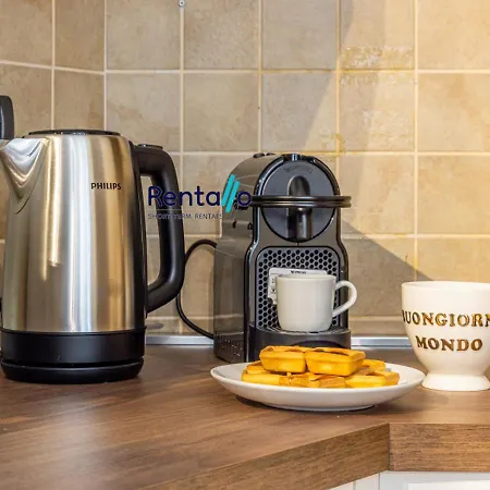 Lägenhet Station Skyline Suite, 300 Meters From The Station