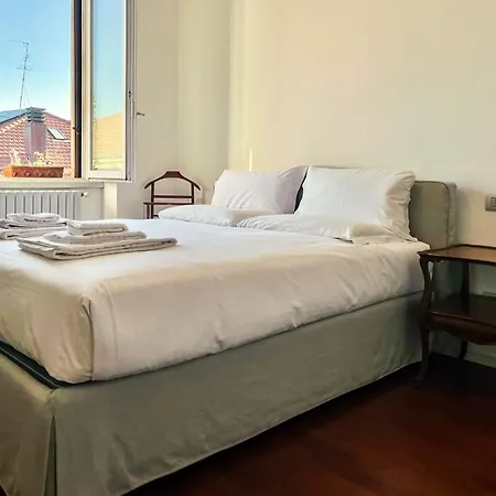 Stylish In Porta Venezia Apartman