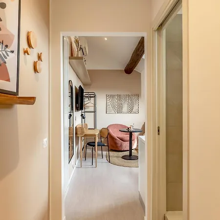 Apartament In Porta Venezia At 5 Min From Station Mediolan