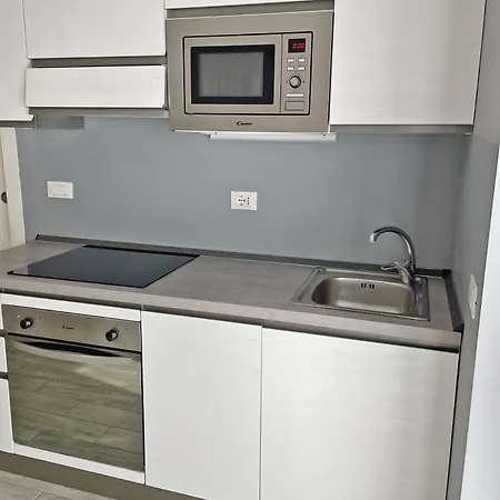 Monolocale Veniero Fiera *