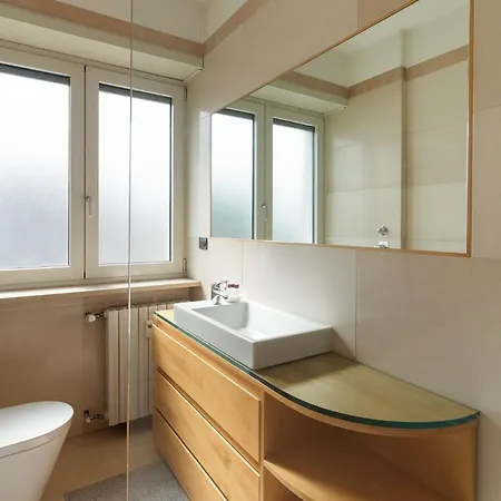 Guesthost - M1 Pagano Comfortable