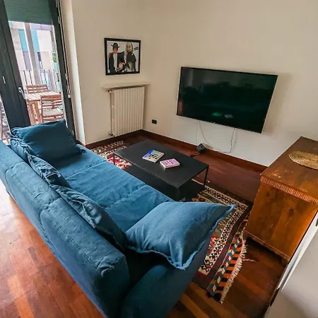 Large With Terrace Appartement Milaan