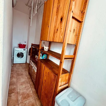 Bright Three-room 250m From The Subway