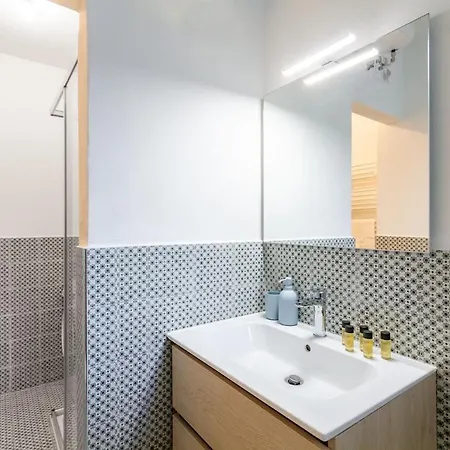 70 Mq Station 100 Mt Apartment *