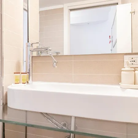 Easylife - - Castaldi 37 - Porta Venezia ミラノ