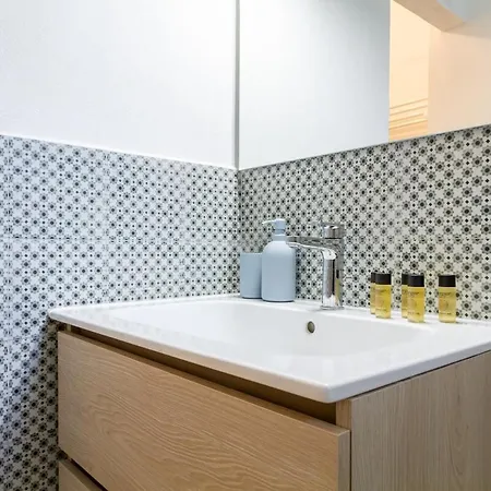 70 Mq Station 100 Mt Milan