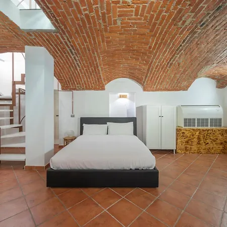 I-host - Nino Bixio 29