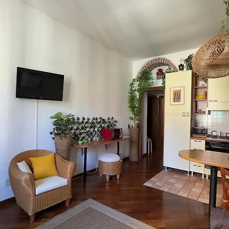 Station-bosco Verticale Cozy & Elegant דירה מילאנו