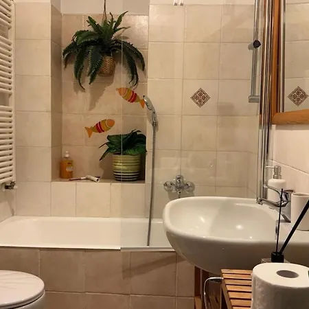 Station-bosco Verticale Cozy & Elegant מילאנו