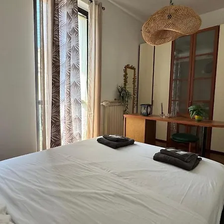 Station-bosco Verticale Cozy & Elegant דירה מילאנו