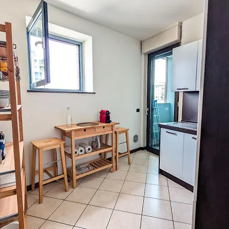 Large With Terrace Appartement Milaan