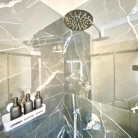 Lejlighed Penthouse With Panoramic Terrace-8 Minutes From The Duomo *