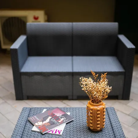 شقة Loft With Private Garden At Navigli