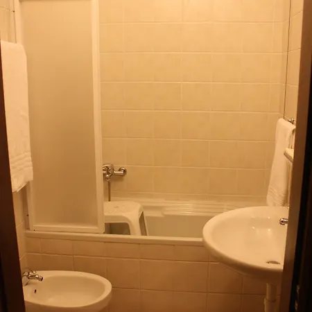 Отель Sara Милан