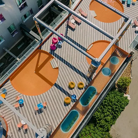 Hotel Nhow 4*