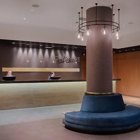 Отель Radisson Blu