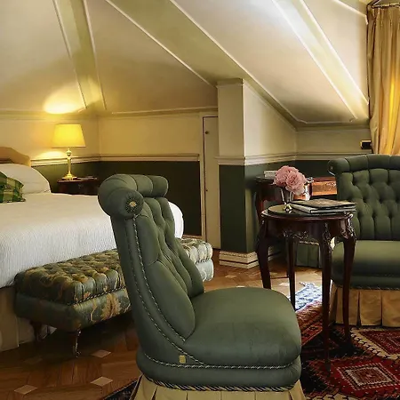 Hotel Petit Palais De Charme 4*