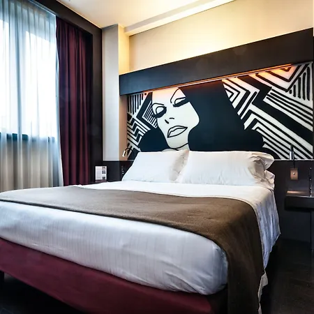 Crowne Plaza By Ihg 4*