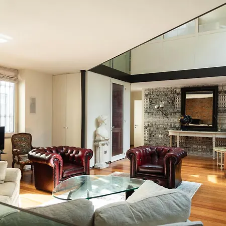 Youhosty - Luxury Town House