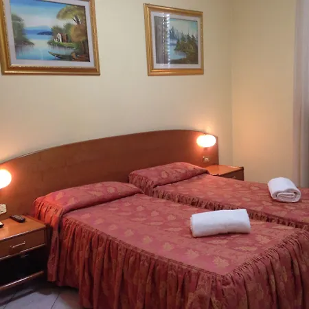 Hotel La Caravella 2*