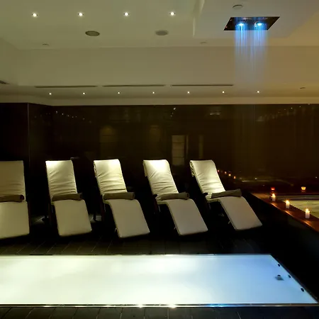 Otel Western The Hub