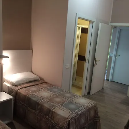 ケネディ ホテル *