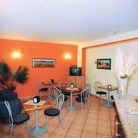 Iride Stazione Lambrate Studi 2* Milão