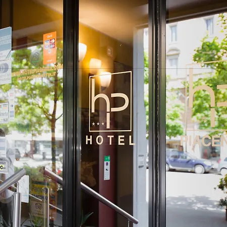 Piacenza Hotell