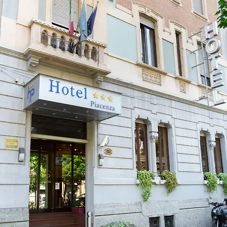 Piacenza Hotell 3*